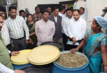 वनमंत्री केदार कश्यप ने कोरबा प्रवास के दौरान वनौषधि प्रसंस्करण केंद्र और हाथी नियंत्रण केंद्र का किया अवलोकन